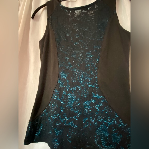 Four Leaf Urban Outfitters Iridescent Blue & Black Tank Top Open Back - Picture 2 of 6